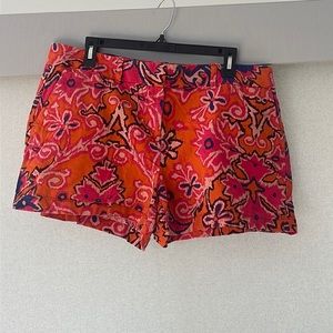 Oft colorful pattern shorts